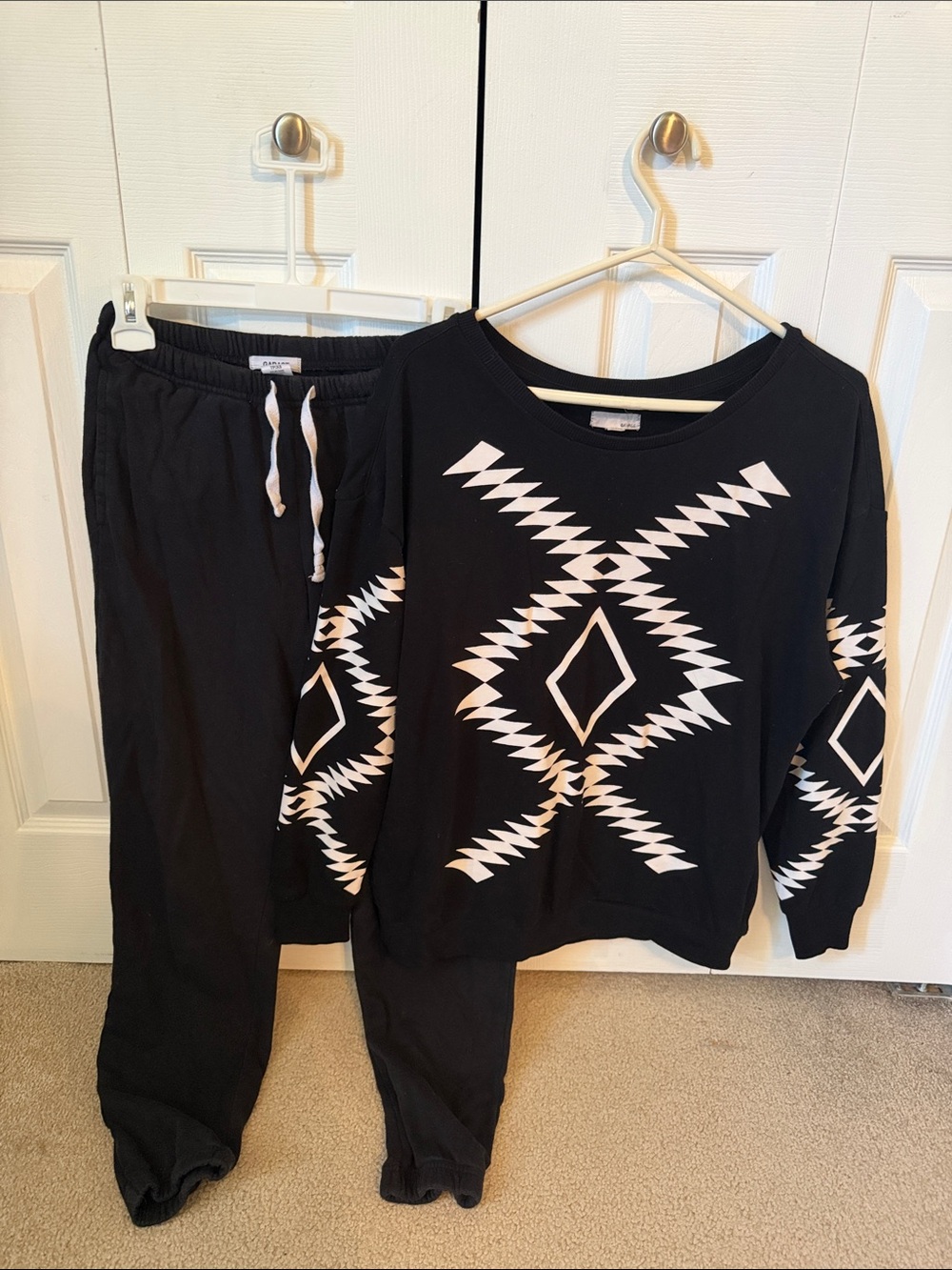 Garage Black 2pc Sweatset